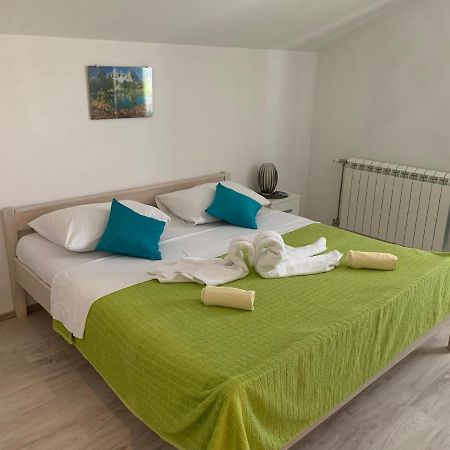 Lana Apartment Биоград на Мору Стая снимка