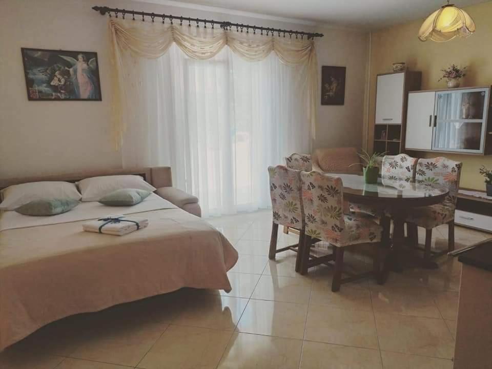 Lana Apartment Биоград на Мору Екстериор снимка